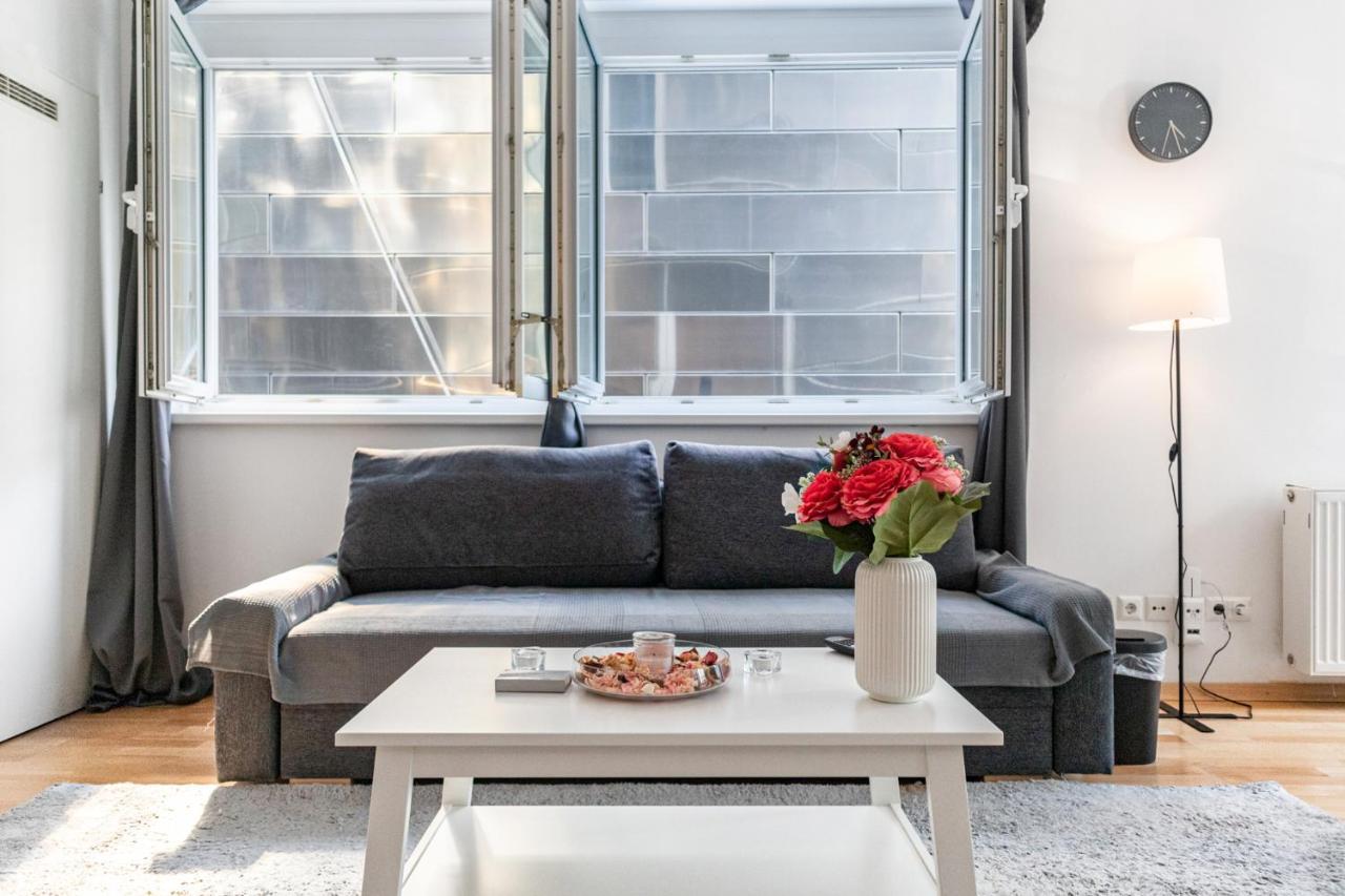 Gasometer Apartment - Designer Building With Amazing View Wien Exterior foto